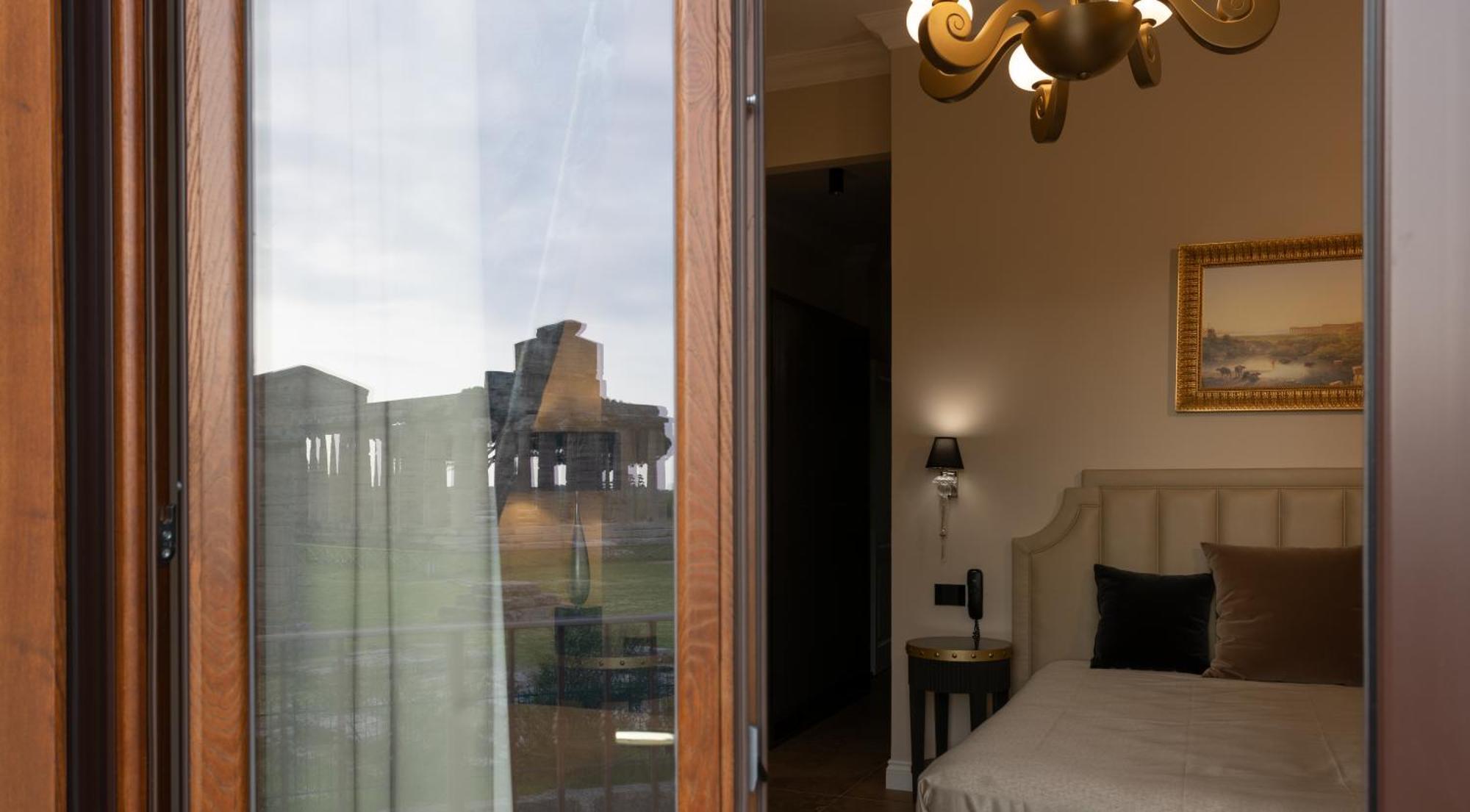 Domus Clelia Paestum Antica Luxury Rooms Exterior photo